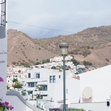 Stylish Private Pool Ideal For Large Family Villa *