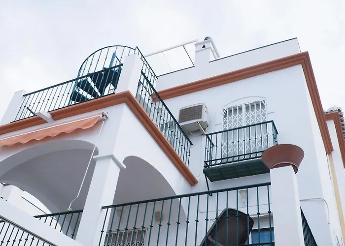 Stylish Private Pool Ideal For Large Family Villa *